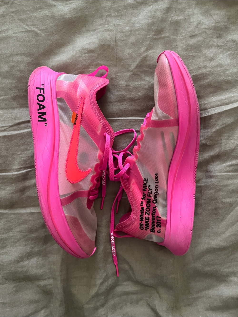 Off-White x Nike Men’s Pink Transparent Zoom Fly Sneakers